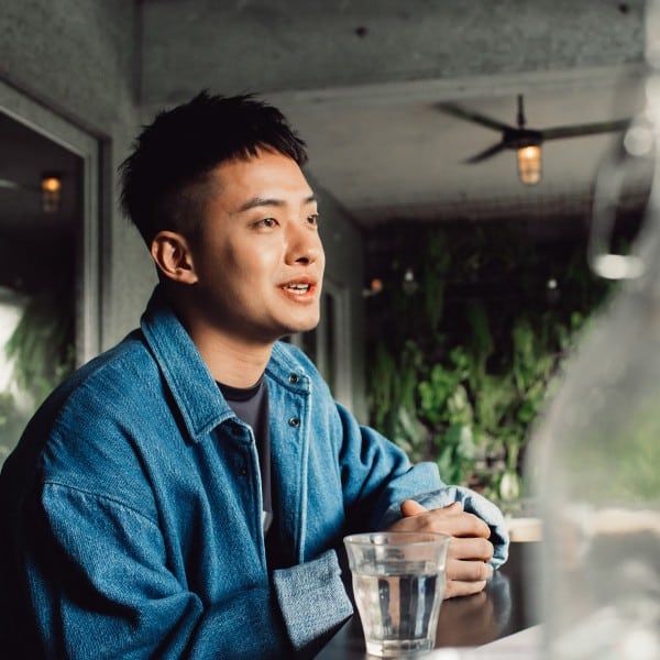 https://pluvqamzer.info/wp-content/uploads/2019/05/Wei-Lun-profile-colour.jpg